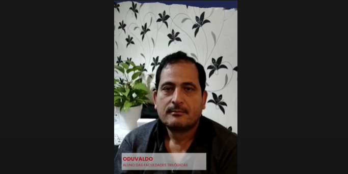 Oduvaldo, Aluno das Faculdades Trilógicas